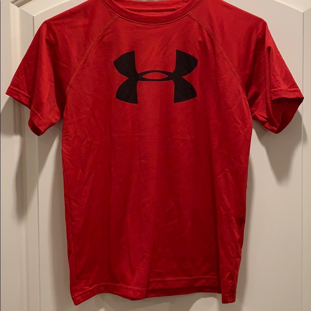 Under Armour boy’s athletic tee
